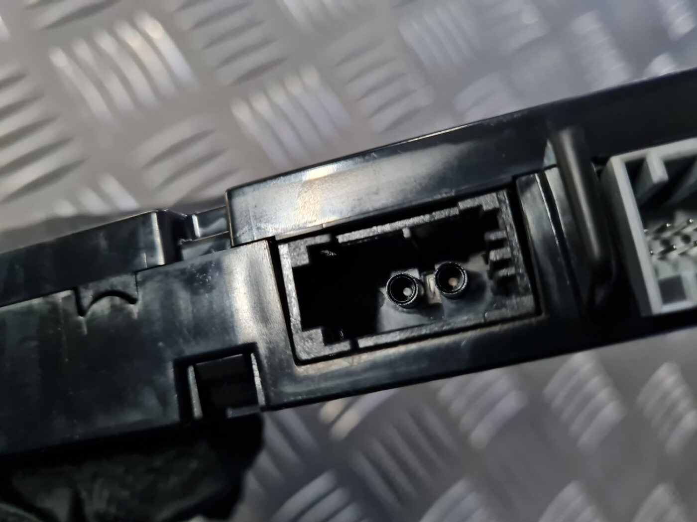 Bluetooth vadības bloks priekš VOLVO C30 2009 4 Bluetooth vadības bloks priekš VOLVO C30 2009