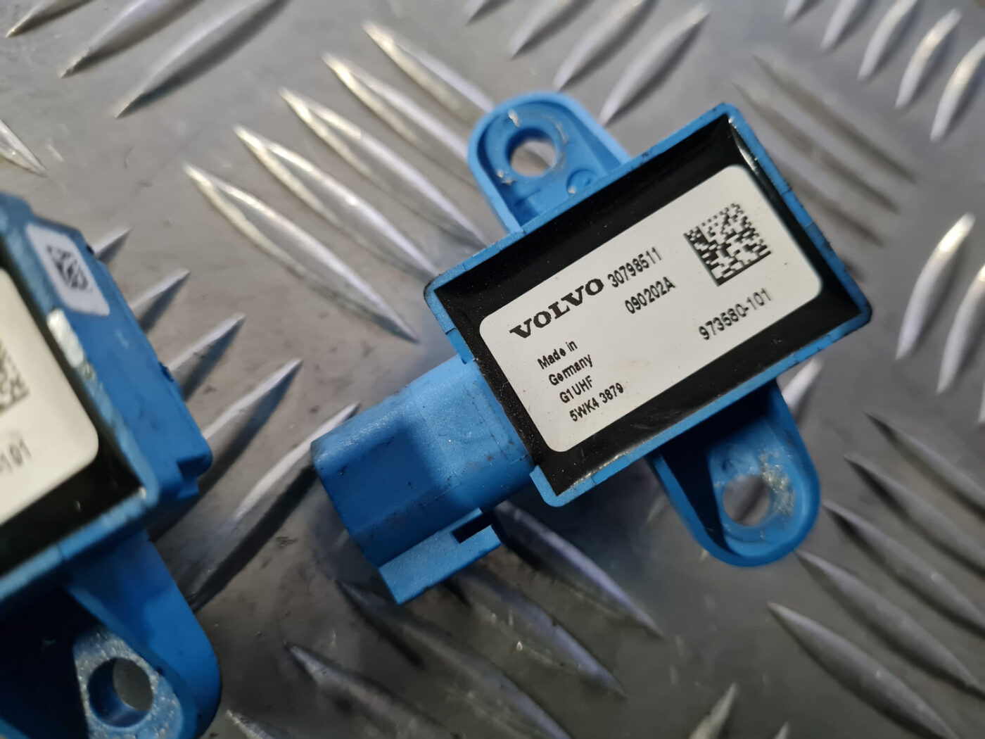 Drošības spilvena trieciensensors priekš VOLVO C30 2009 5 Drošības spilvena trieciensensors priekš VOLVO C30 2009