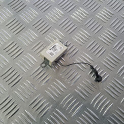 Antenas pastiprinātāja bloks priekš VOLVO C30 2009