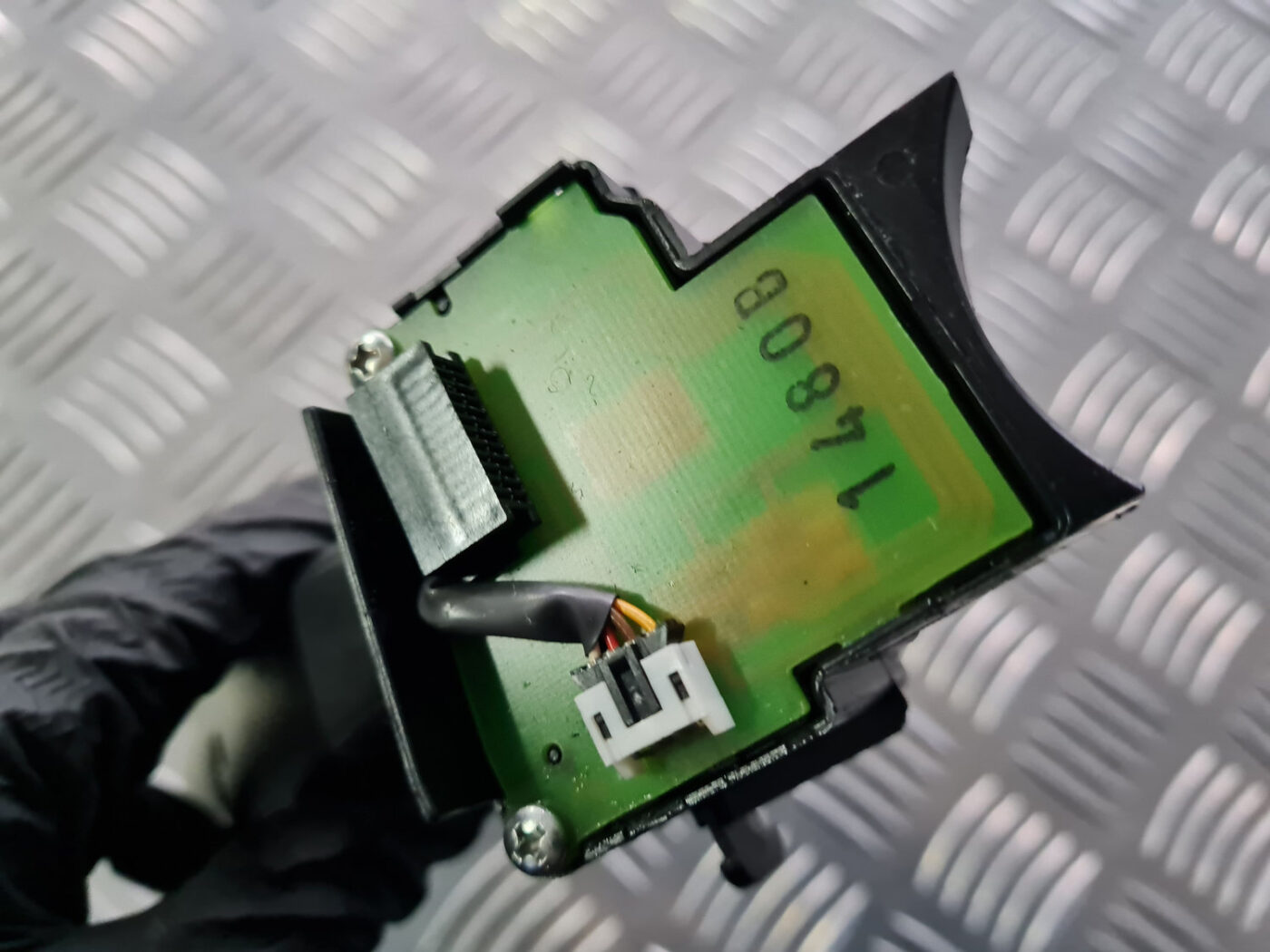 Stikla tīrītāja slēdzis priekš VOLVO C30 2009 3 Stikla tīrītāja slēdzis priekš VOLVO C30 2009