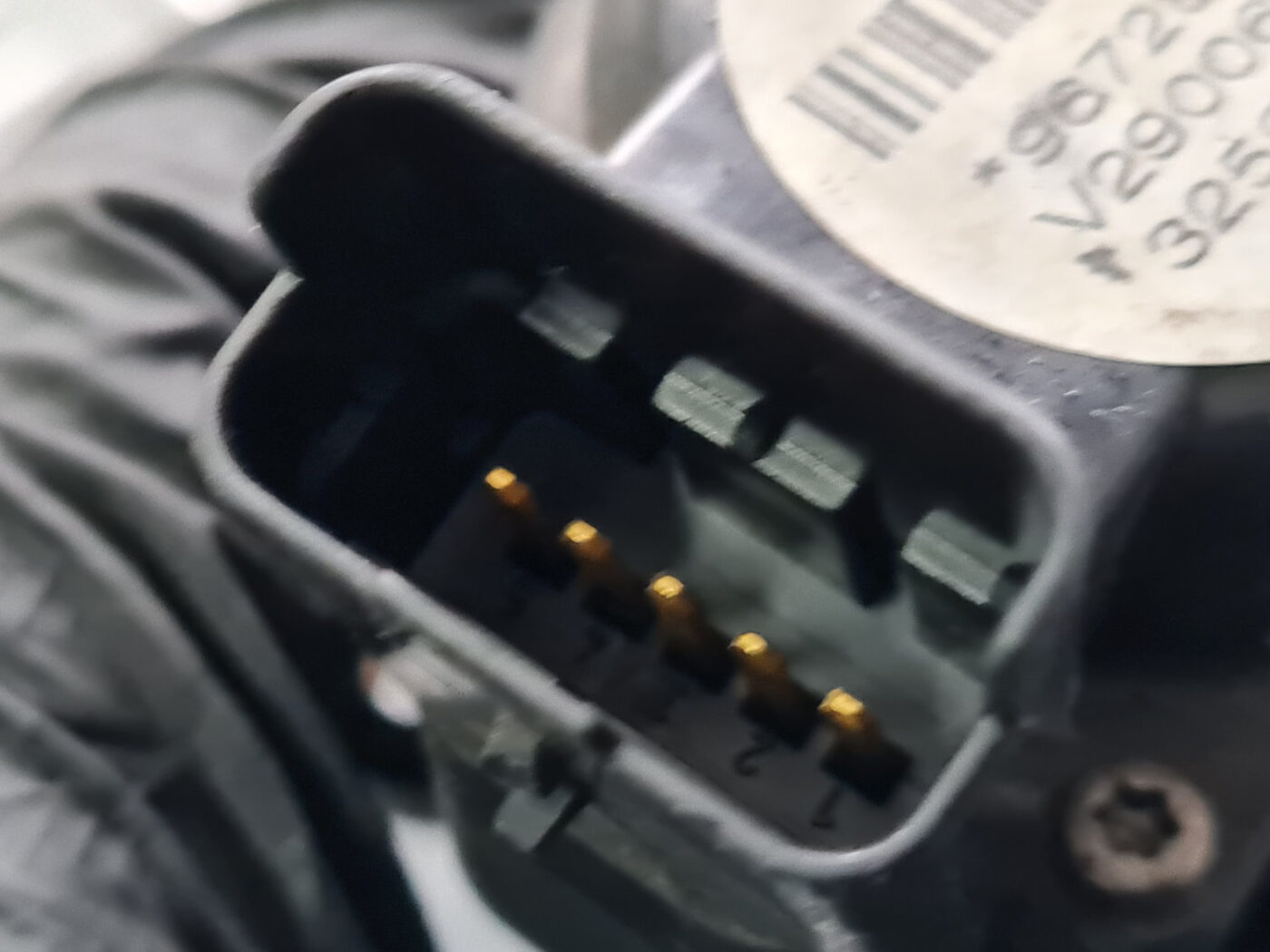 EGR vārsts priekš VOLVO C30 2009 3 EGR vārsts priekš VOLVO C30 2009