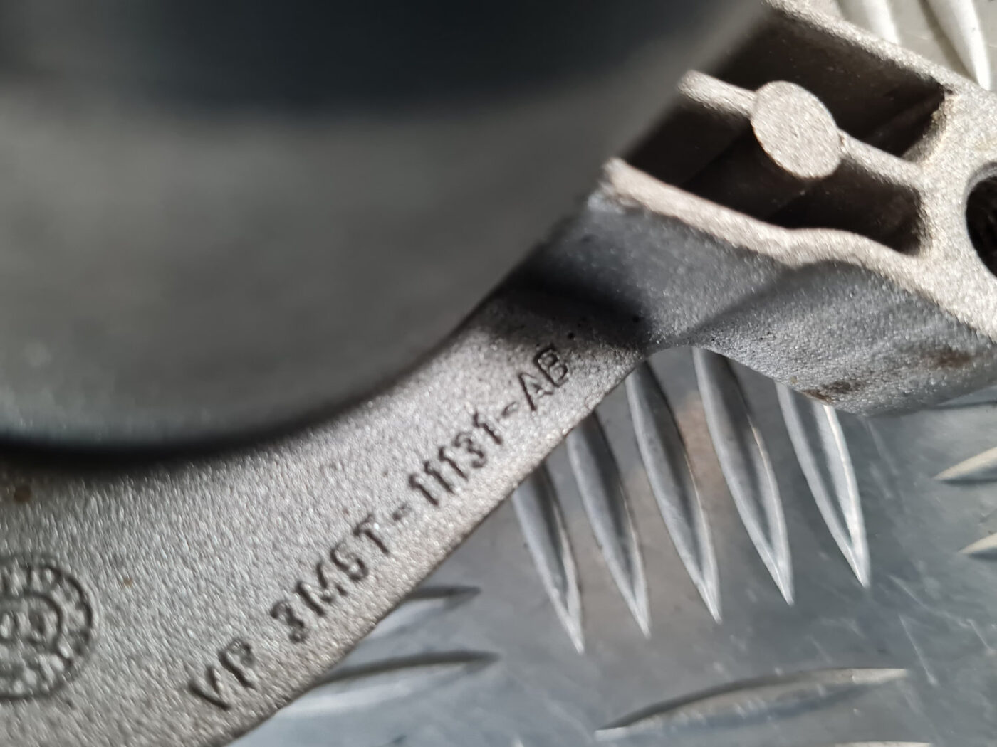 Starteris priekš VOLVO C30 2009 3 Starteris priekš VOLVO C30 2009