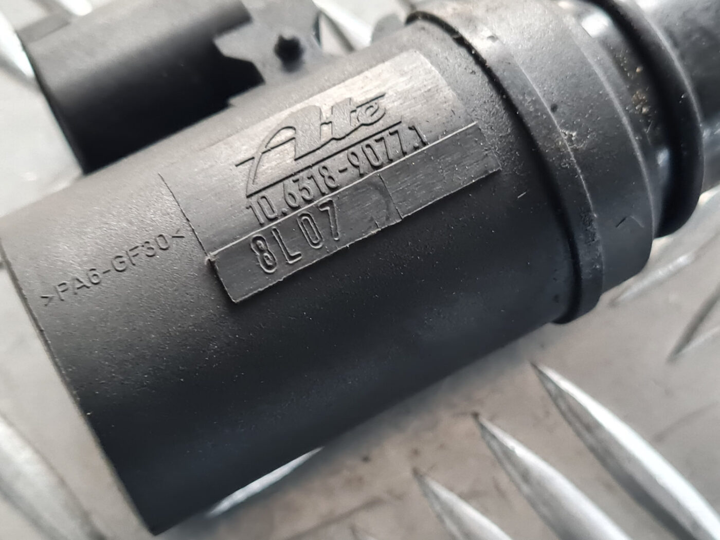 Vakuuma bremžu pastiprinātāja devējs priekš VOLVO C30 2009