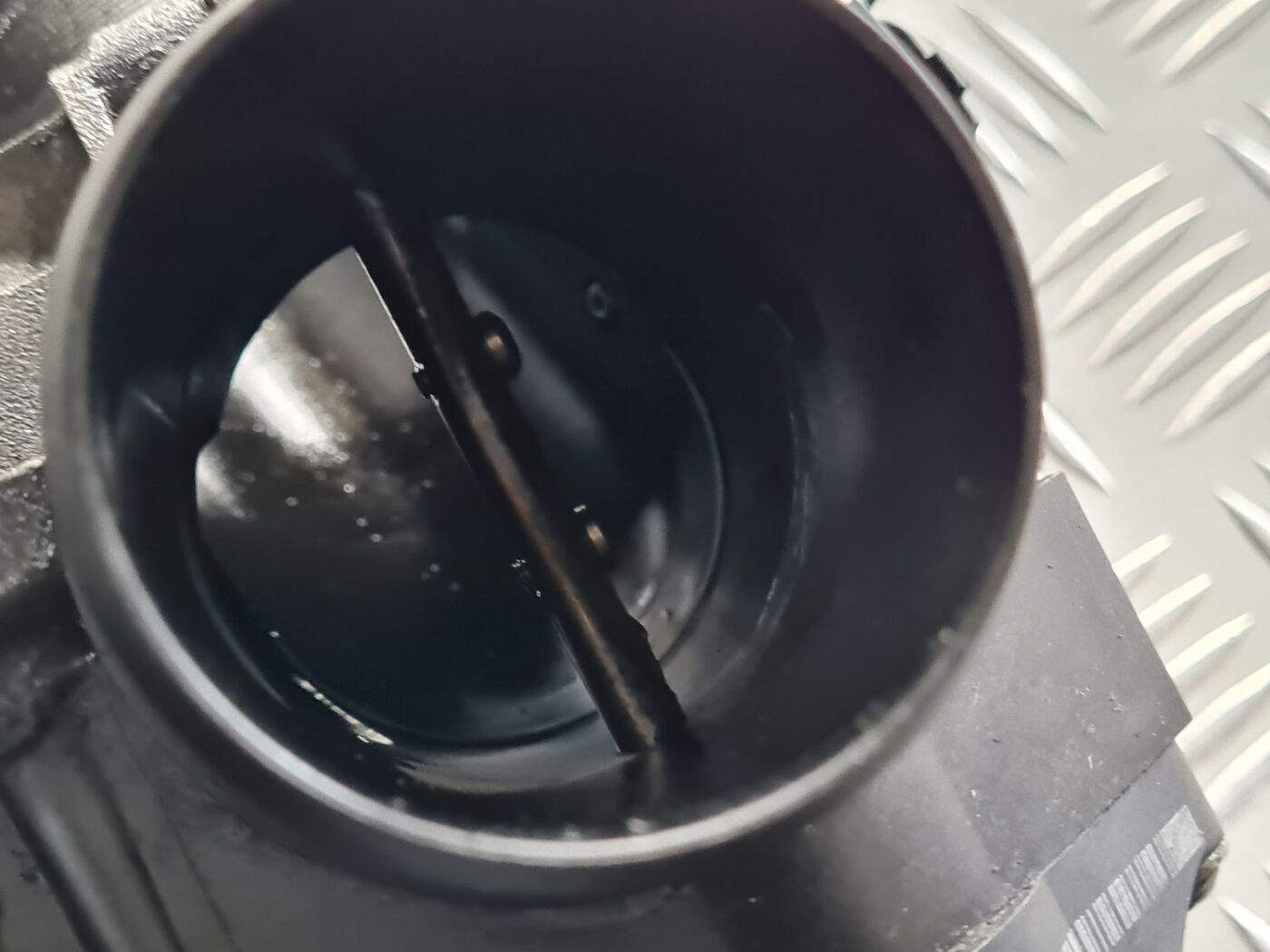 Droseļvārsts priekš VOLVO C30 2009 11 Droseļvārsts priekš VOLVO C30 2009