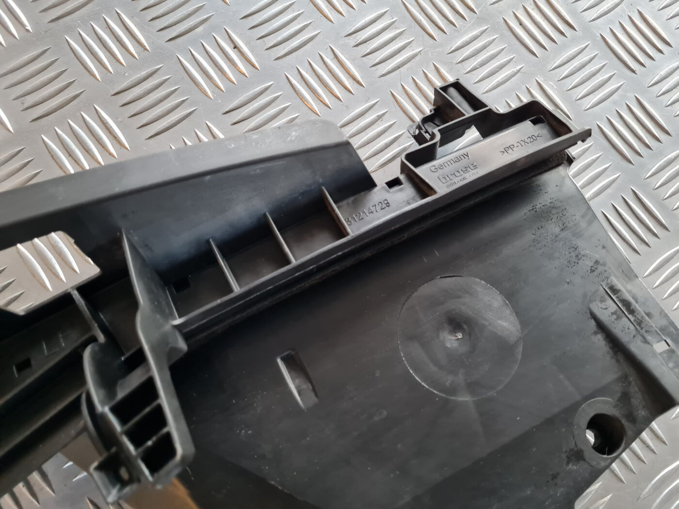 Durvju iekšēja plastmasa priekš VOLVO C30 2009