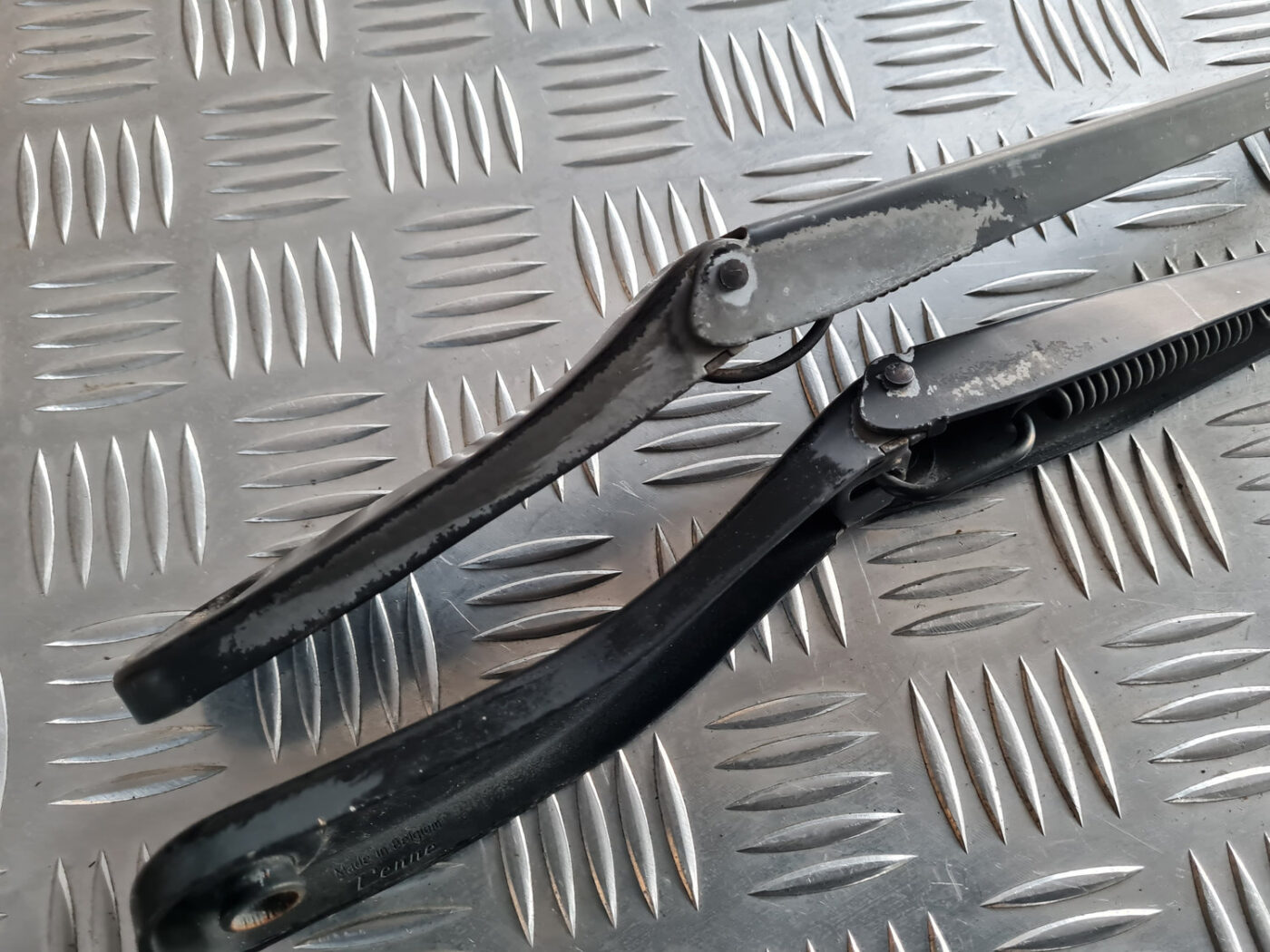 Vējstikla slotu turētāju komplekts priekš VOLVO C30 2009