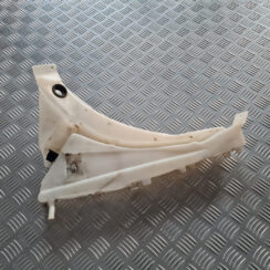 Mazgātāja šķidruma tvertne priekš VOLVO C30 2009