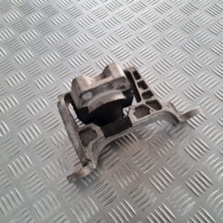 Dzinēja spilvens priekš VOLVO C30 2009