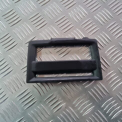 Mērinstrumentu paneļa dekoratīvais rāmis priekš VOLVO C30 2009