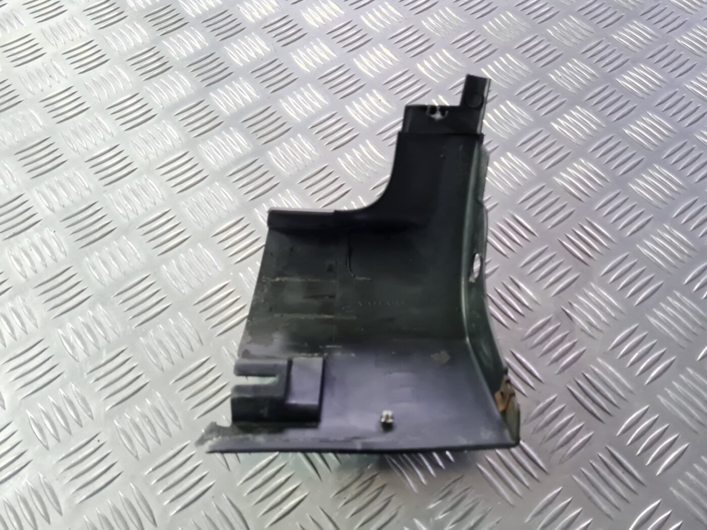 Ārēja sliekšņa uzlikas daļa priekš VOLVO C30 2009