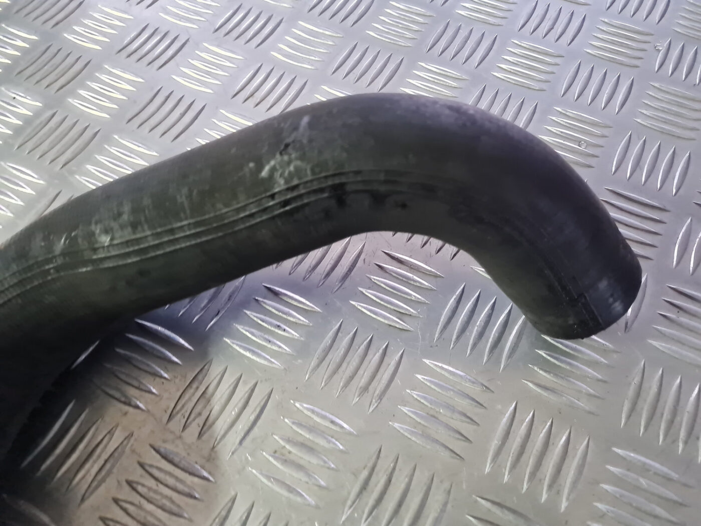 Interkulera caurule priekš VOLVO C30 2009