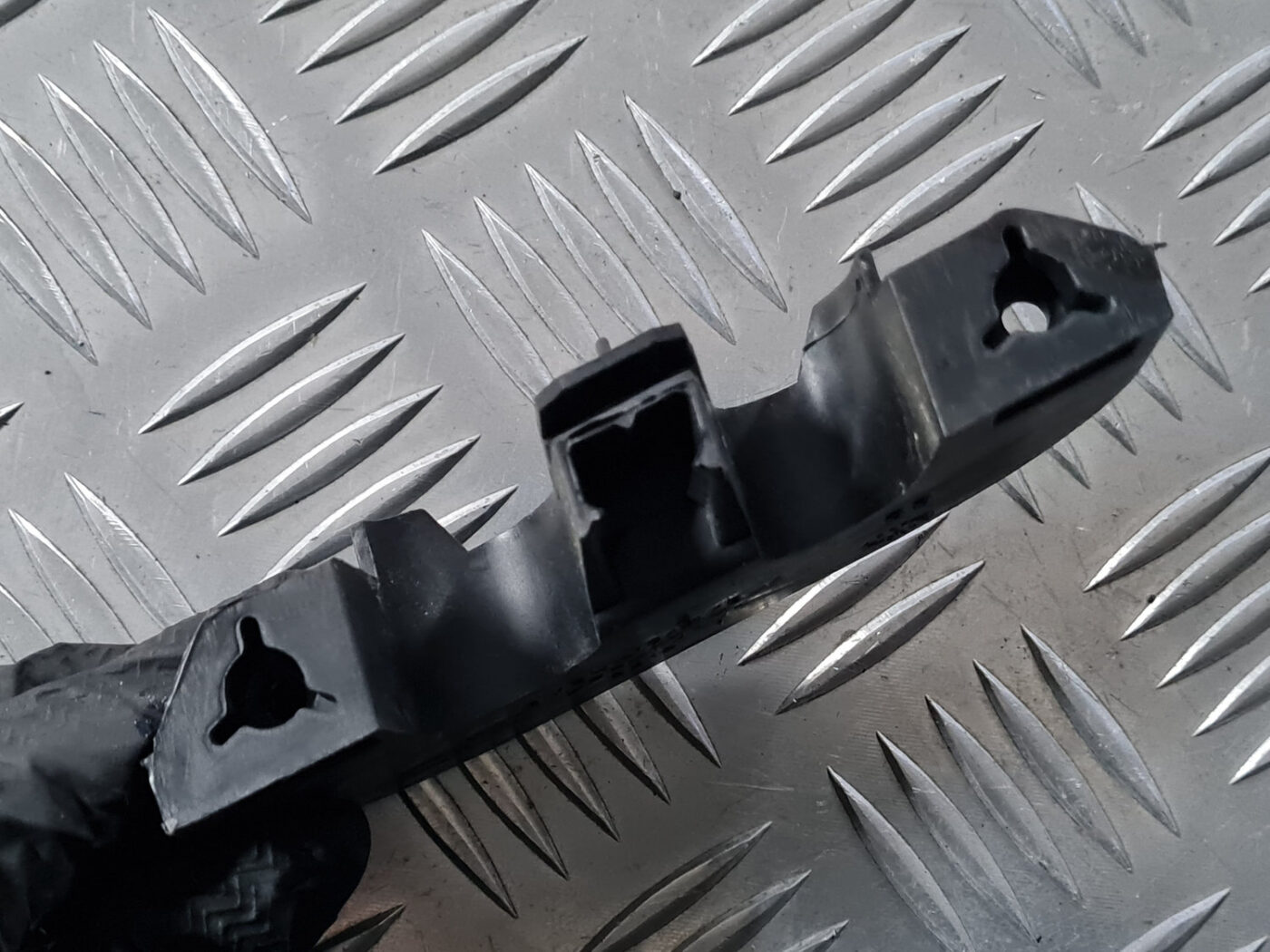 Salona plastmasa priekš VOLVO C30 2009 4 Salona plastmasa priekš VOLVO C30 2009