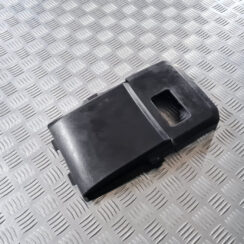 Akumulatora vāks priekš VOLVO C30 2009