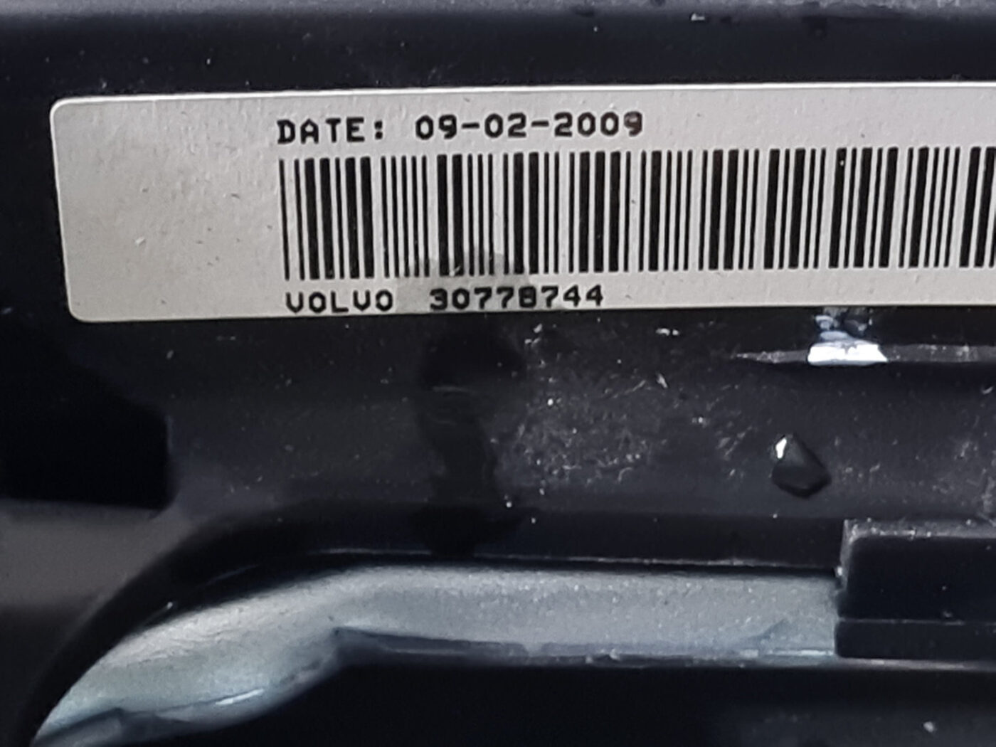 Stūre priekš VOLVO C30 2009 7 Stūre priekš VOLVO C30 2009