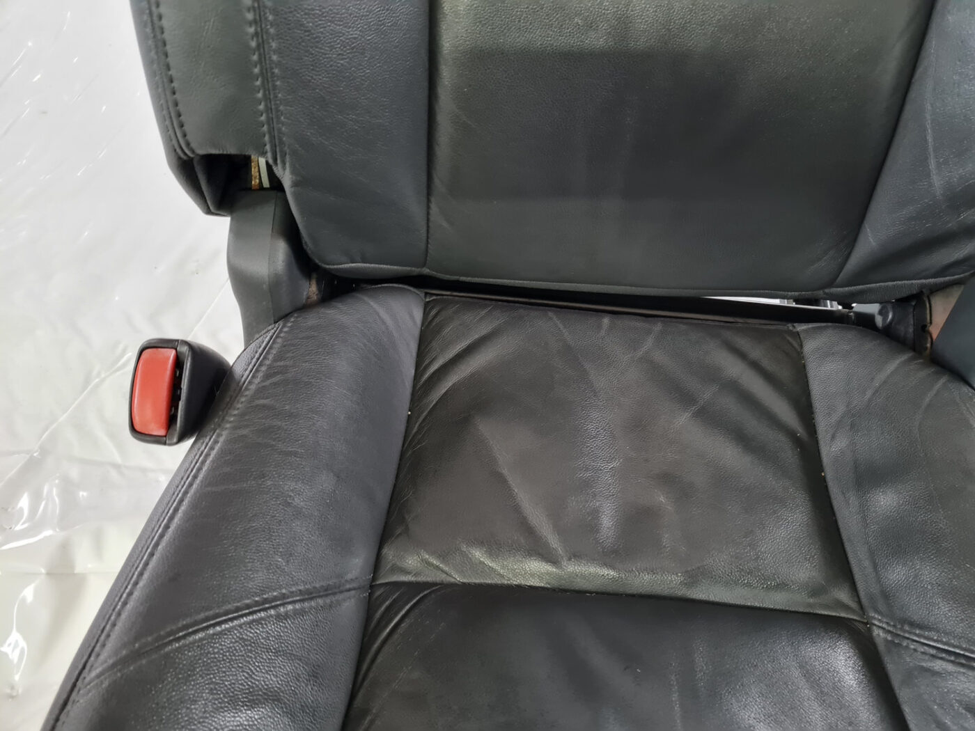 Priekšējais kreisais sēdeklis priekš VOLVO C30 2009 9 Priekšējais kreisais sēdeklis priekš VOLVO C30 2009