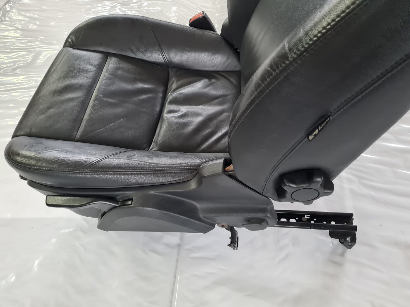 Priekšējais kreisais sēdeklis priekš VOLVO C30 2009 3 Priekšējais kreisais sēdeklis priekš VOLVO C30 2009