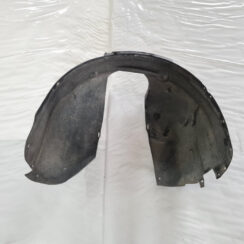 Priekšējais labais paspārns priekš VOLVO C30 2009