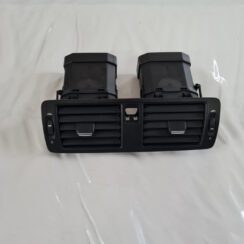 Mērinstrumentu paneļa gaisa vads, centrā priekš VOLVO C30 2009