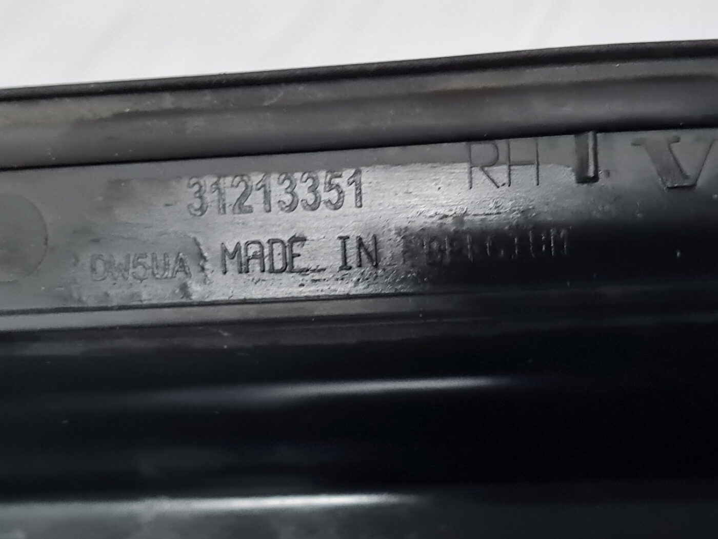 Ārēja sliekšņa laba uzlika priekš VOLVO C30 2009