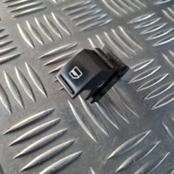 Stikla pacelšanas poga priekš VW GOLF 6 2011