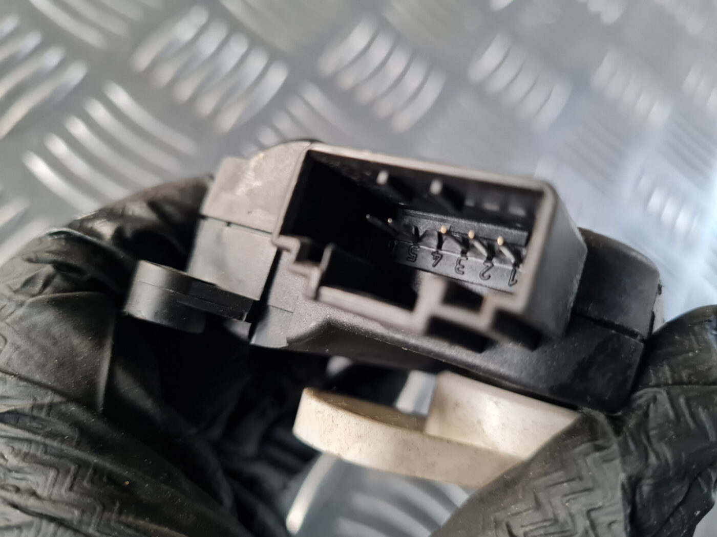 Apsildes sistēmas aktuators priekš VW GOLF 6 2011