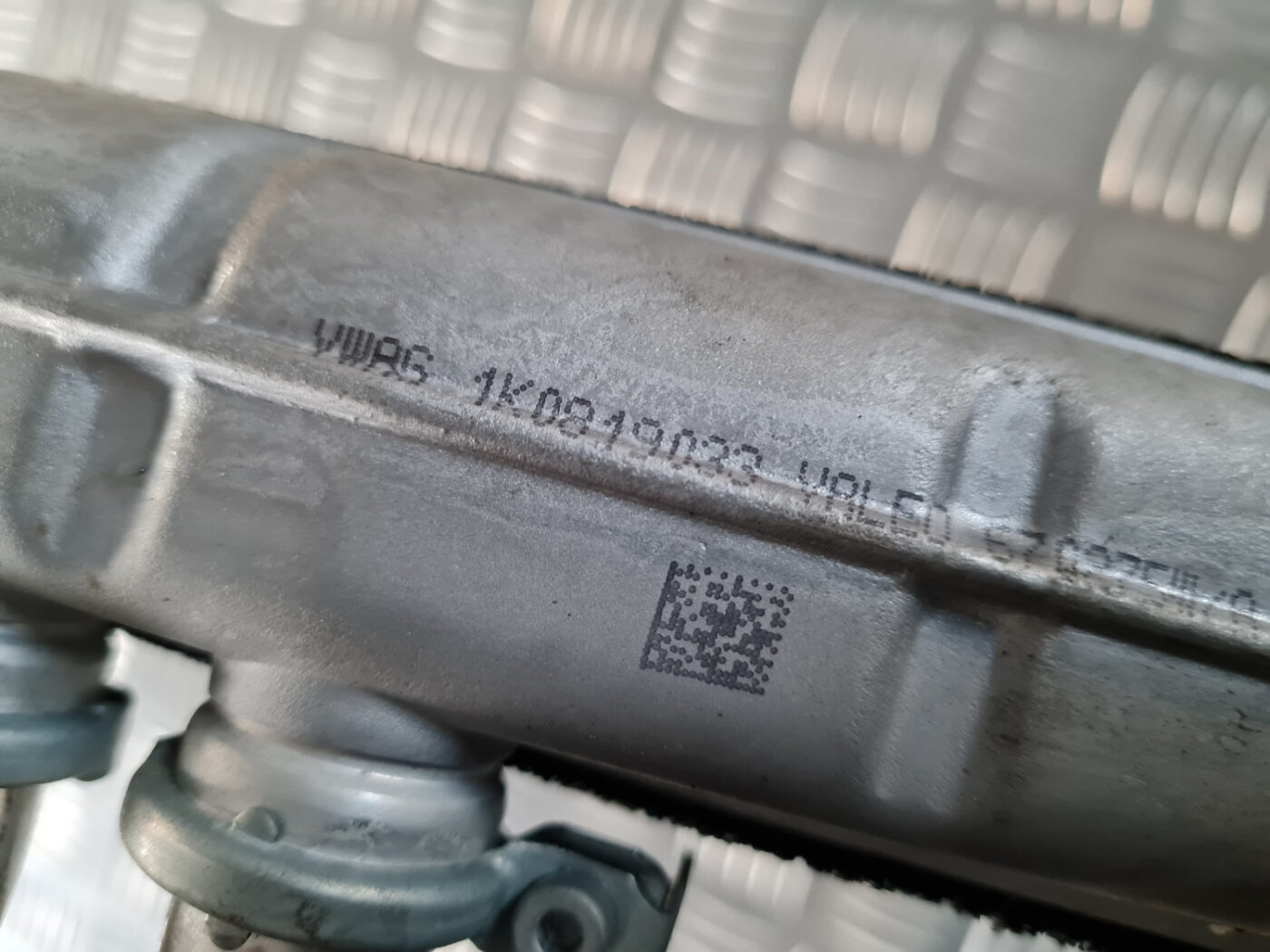 Apsildes sistēmas radiators priekš VW GOLF 6 2011