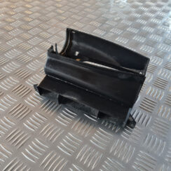 Ieplūdes gaisa deflektors/Difuzors priekš VW GOLF 6 2011