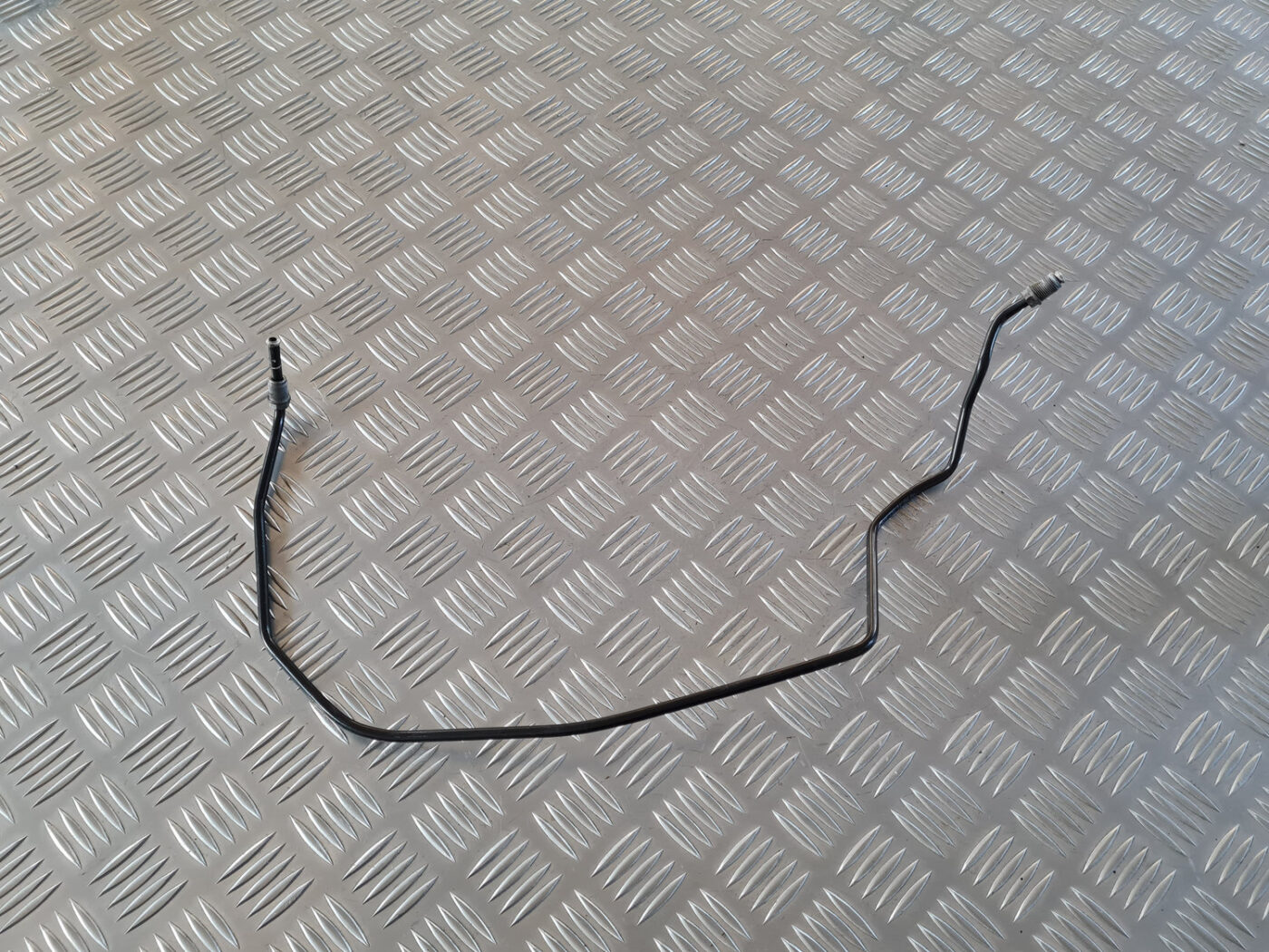 Bremžu caurule priekš VW GOLF 6 2011 1 Bremžu caurule priekš VW GOLF 6 2011