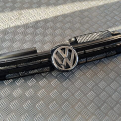 Bufera reste priekš VW GOLF 6 2011