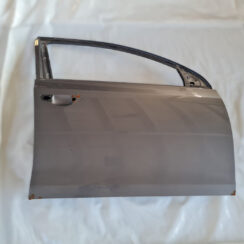 Priekšējās labās durvis priekš VW GOLF 6 2011