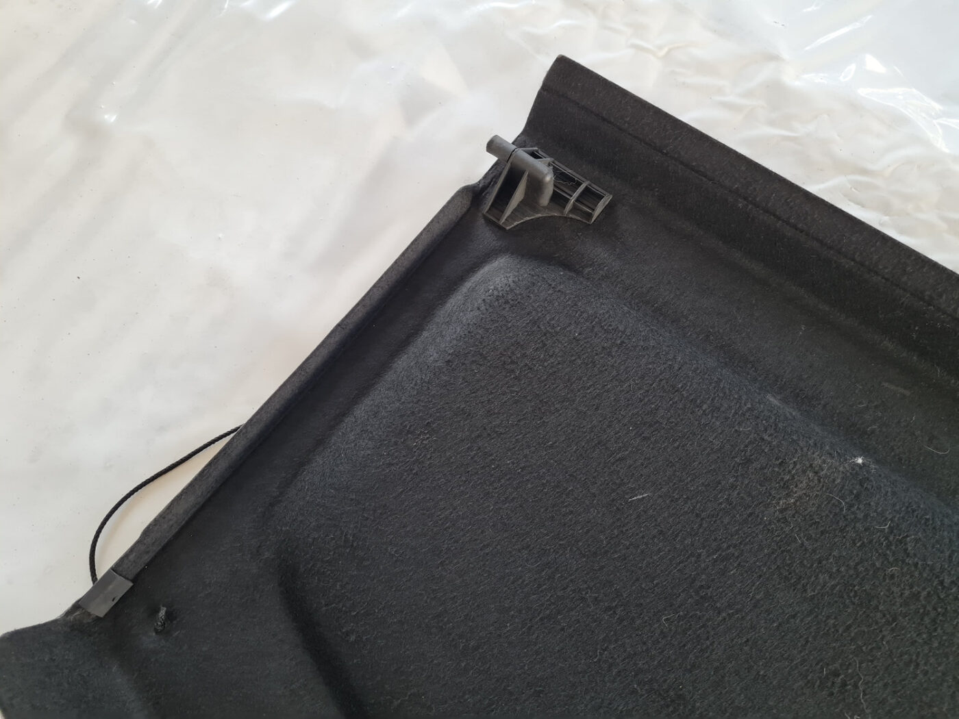 Bagāžnieka nodalījuma plaukts priekš VW GOLF 6 2011