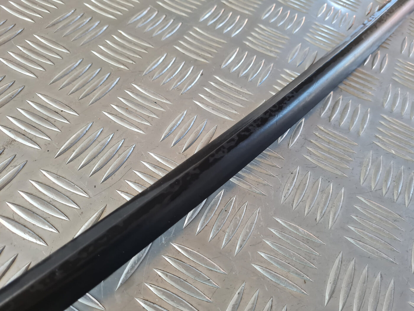 Vējstikla moldings priekš VW GOLF 6 2011 9 Vējstikla moldings priekš VW GOLF 6 2011