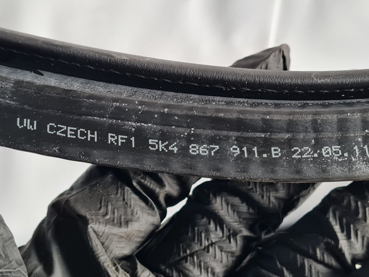 Durvju gumija priekš VW GOLF 6 2011 3 Durvju gumija priekš VW GOLF 6 2011