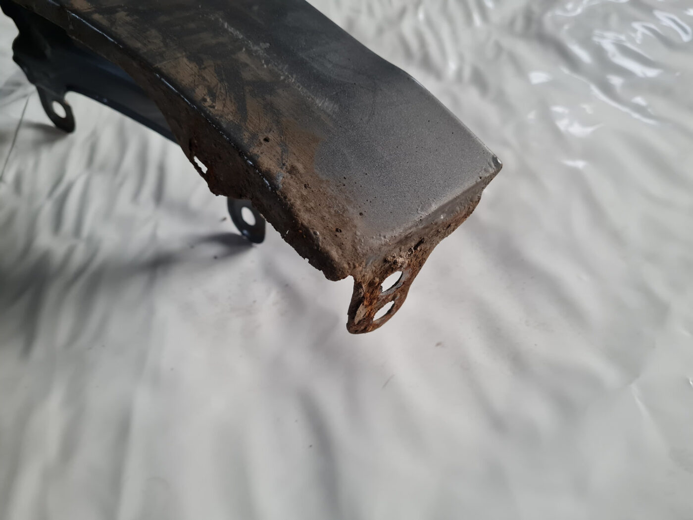 Priekšējais kreisais spārns priekš VW GOLF 6 2011 17 Priekšējais kreisais spārns priekš VW GOLF 6 2011