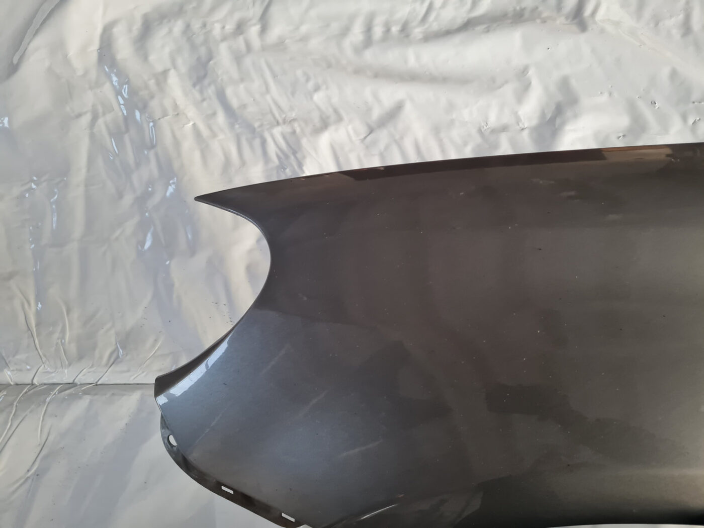 Priekšējais kreisais spārns priekš VW GOLF 6 2011 12 Priekšējais kreisais spārns priekš VW GOLF 6 2011