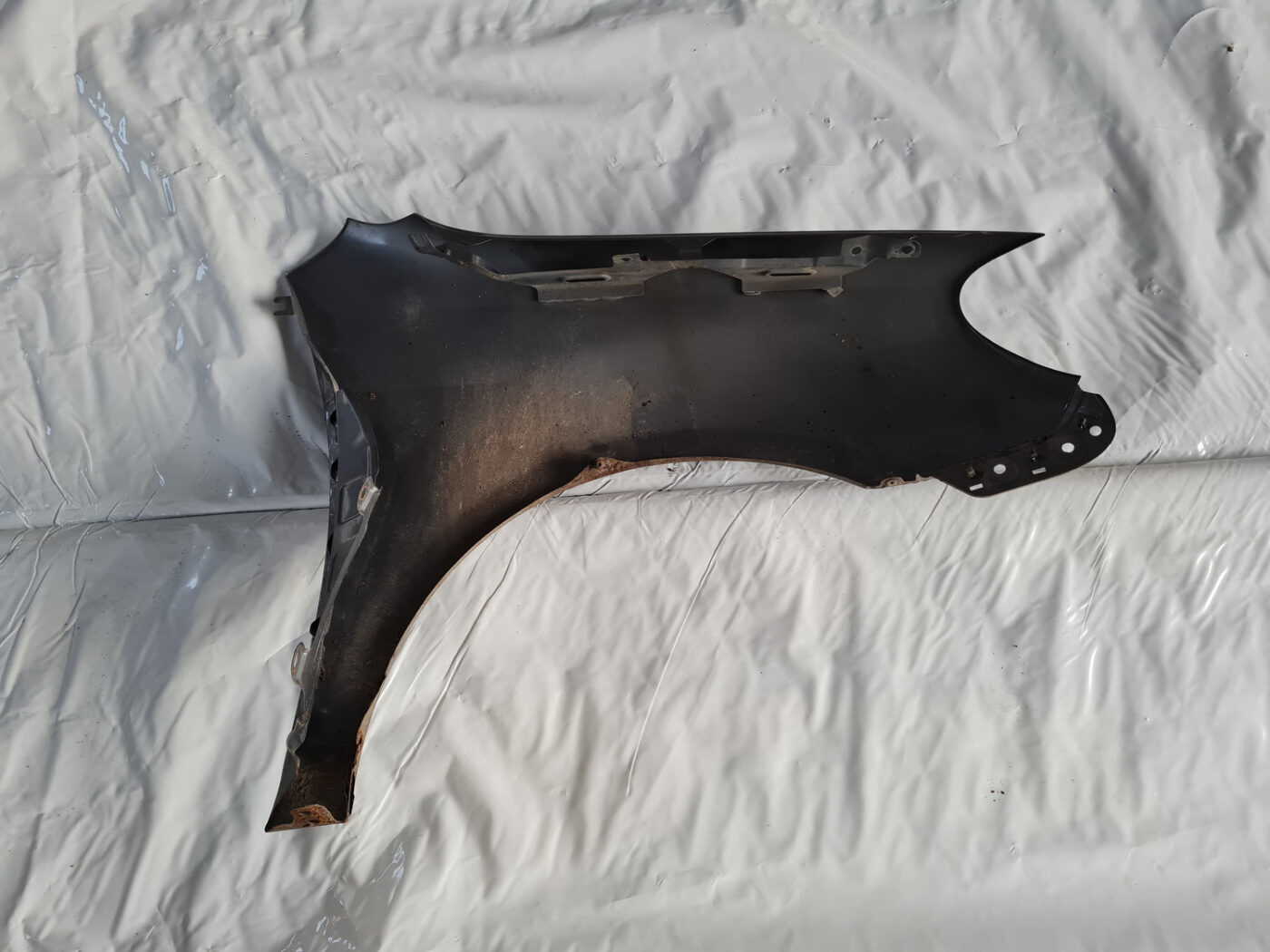 Priekšējais kreisais spārns priekš VW GOLF 6 2011 11 Priekšējais kreisais spārns priekš VW GOLF 6 2011