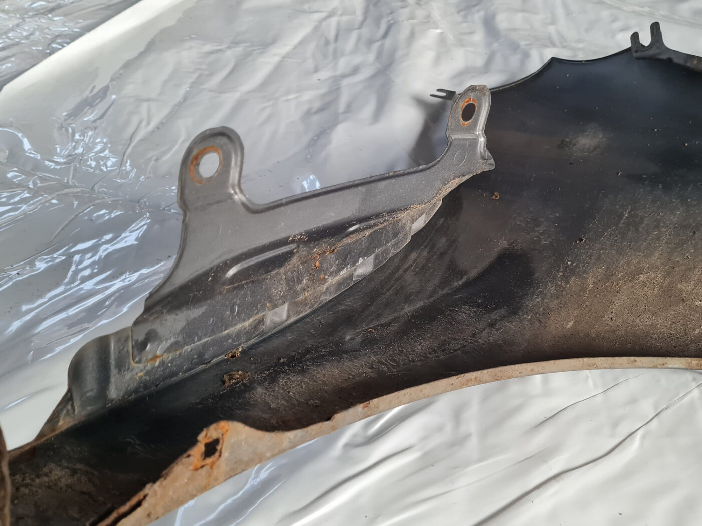 Priekšējais kreisais spārns priekš VW GOLF 6 2011 8 Priekšējais kreisais spārns priekš VW GOLF 6 2011