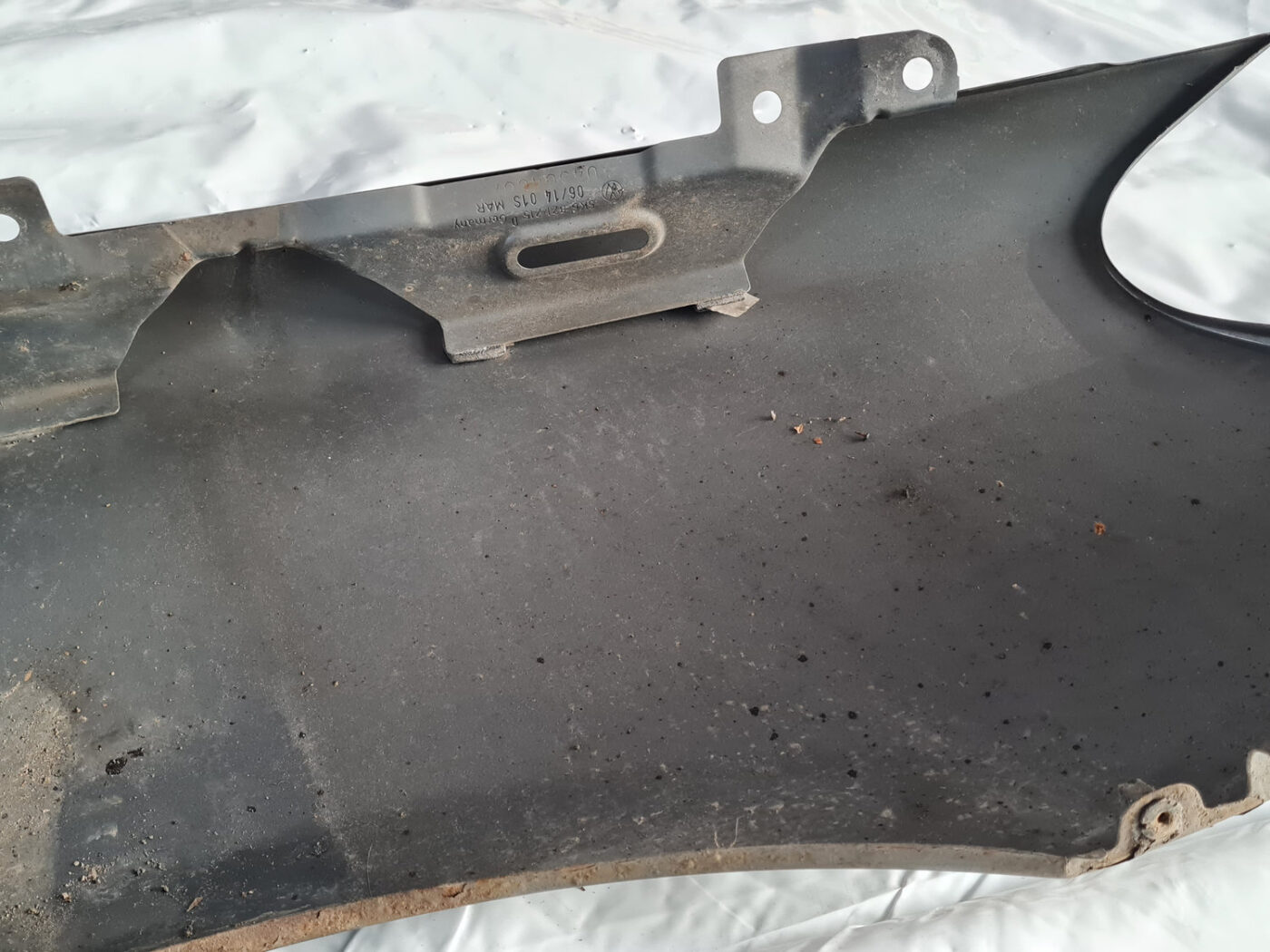 Priekšējais kreisais spārns priekš VW GOLF 6 2011 5 Priekšējais kreisais spārns priekš VW GOLF 6 2011