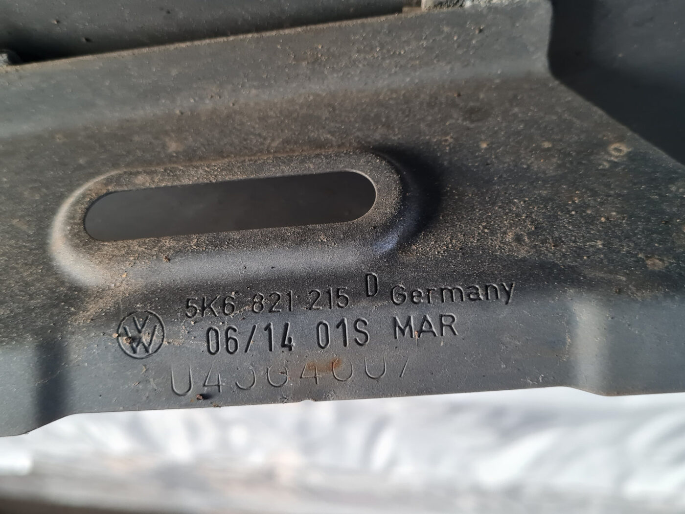 Priekšējais kreisais spārns priekš VW GOLF 6 2011 3 Priekšējais kreisais spārns priekš VW GOLF 6 2011