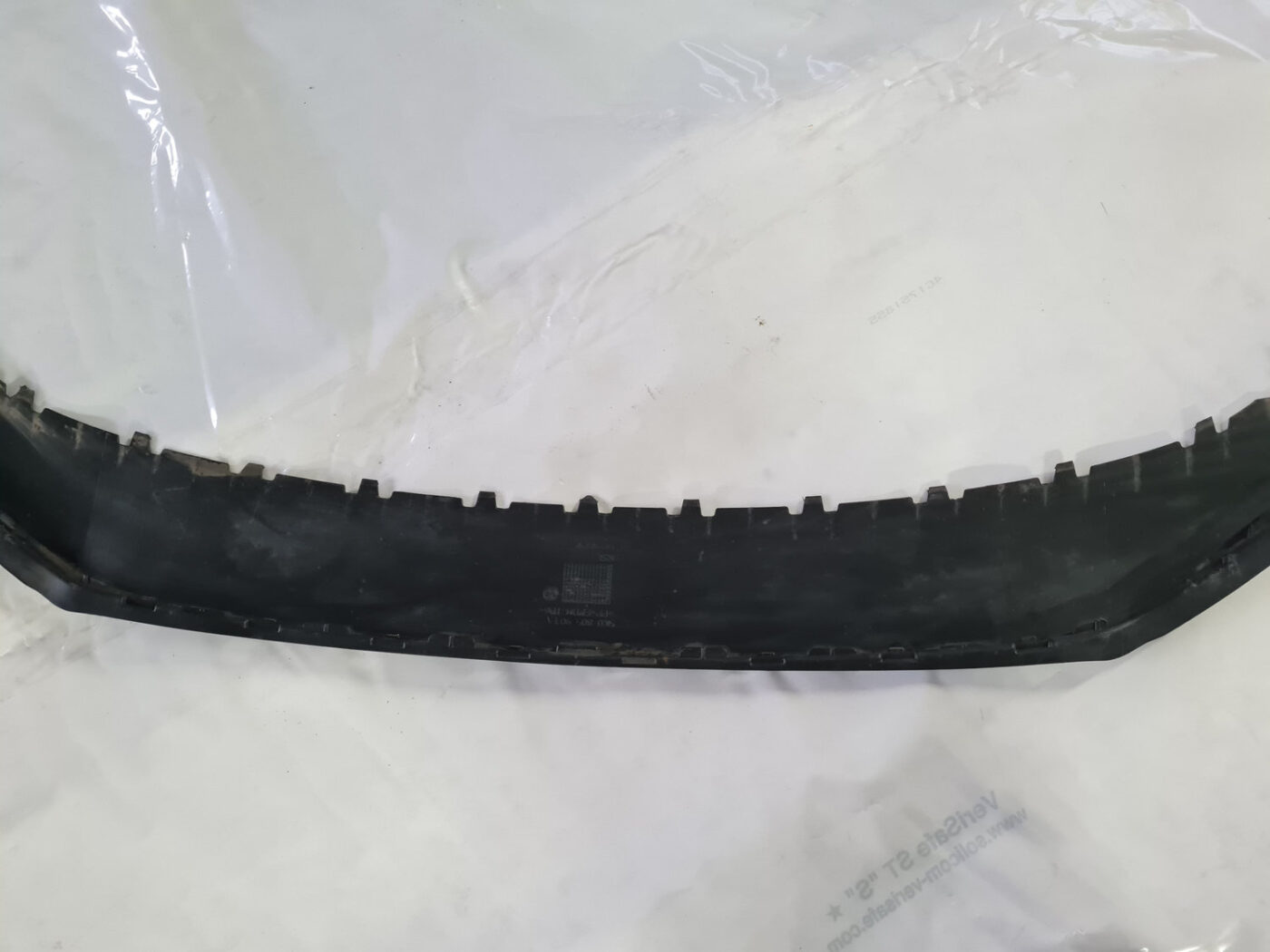 Bufera spoileris priekš VW GOLF 6 2011 12 Bufera spoileris priekš VW GOLF 6 2011