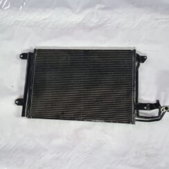 Gaisa kondicioniera radiators priekš VW GOLF 6 2011